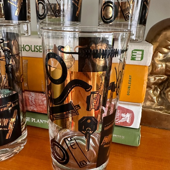 Vintage Glass Tumblers - Picture 8 of 9